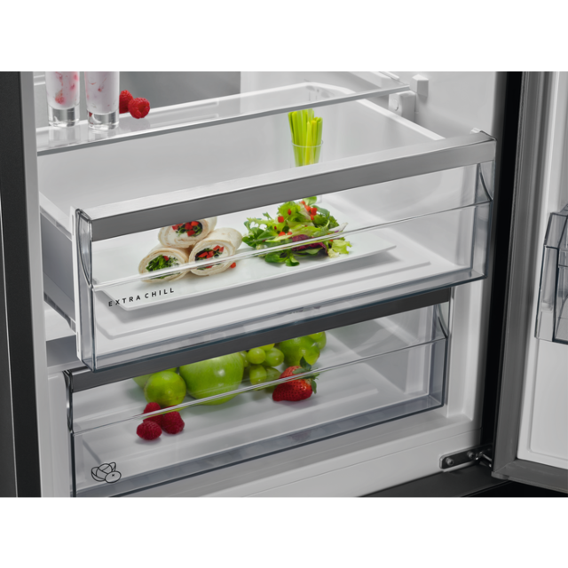 AEG RCB632E2MX 59.5cm 60/40  Fridge Freezer - Stainless Steel