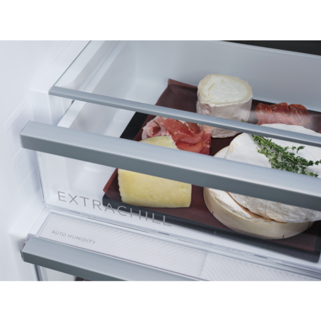 AEG RCB636E2MX 59.5cm 70/30  Fridge Freezer - Stainless Steel