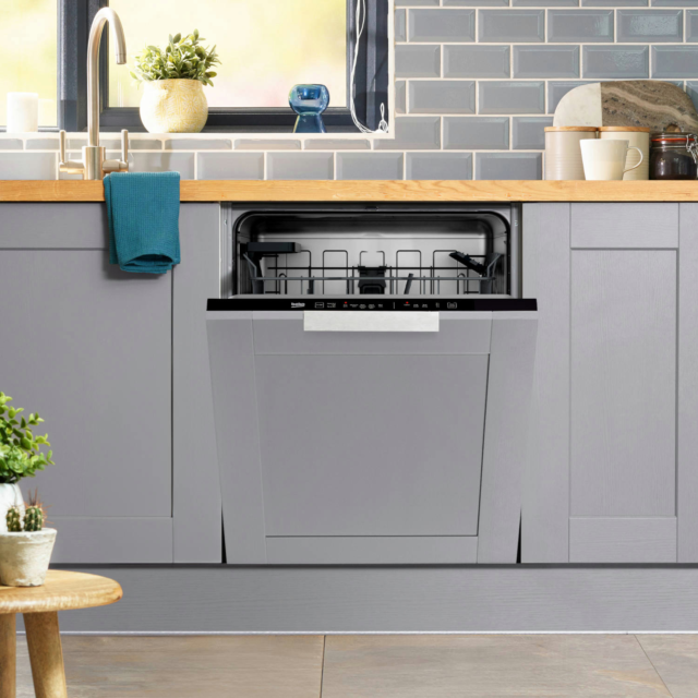 Beko DIN15C20 Intergrated 14 Place Dishwasher 