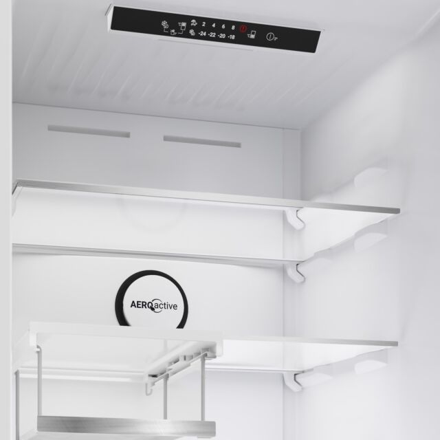 Blomberg KND24692V Vitamincare+ Knd24692v 59.7Cm 50/50 Total No Frost Combi Fridge Freezer White