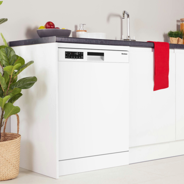 Blomberg LDF52320W Dishwasher - White - 15 Place Settings White