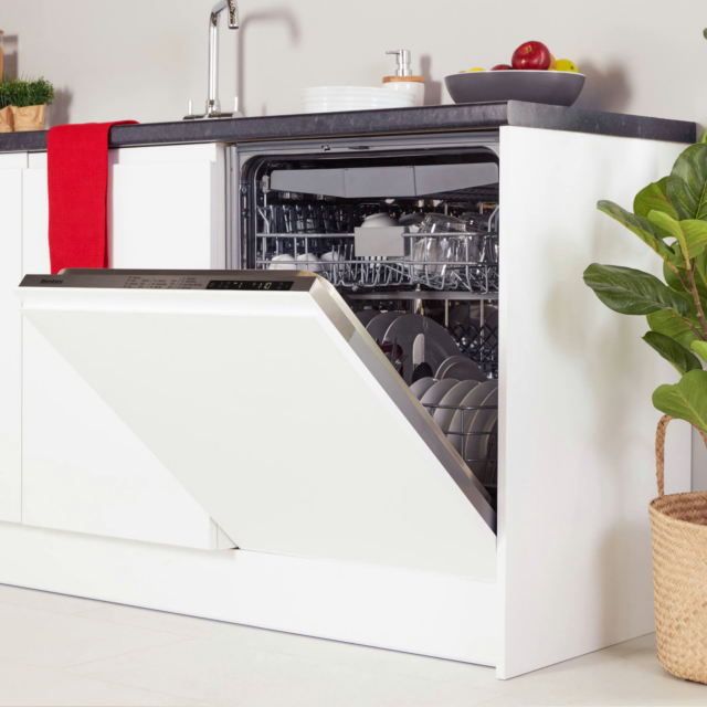 Blomberg LDV52320 Integrated Full Size Dishwasher - 15 Place Settings Stainless Steel