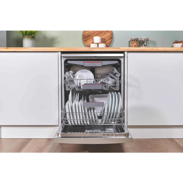 Bosch SMS6ZCI10G Silver Dishwasher with WiFi 14 Settings
