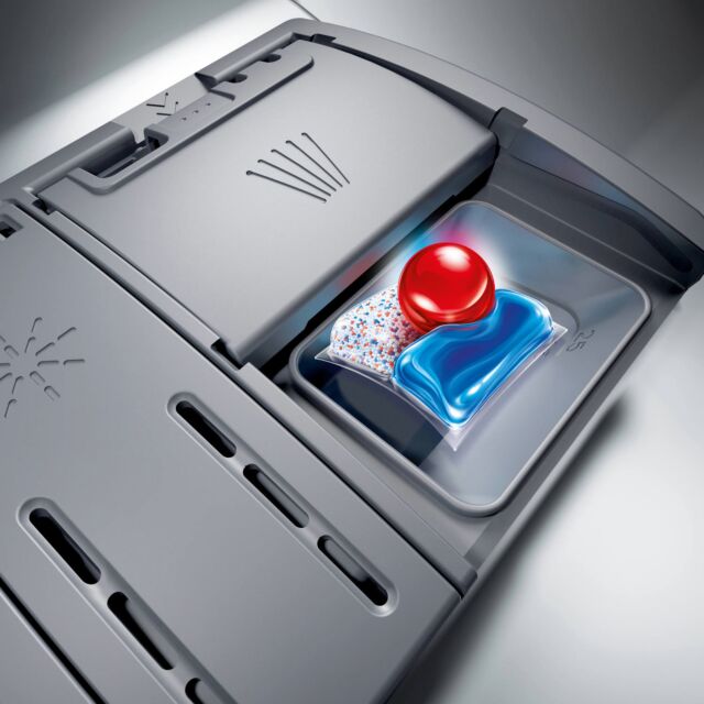 Bosch SMV2HTX02G 13 Place Setting Integrated Dishwasher