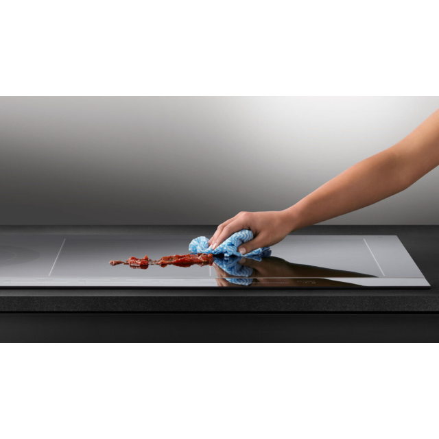 Fisher & Paykel 60cm Induction Hob in Black Glass