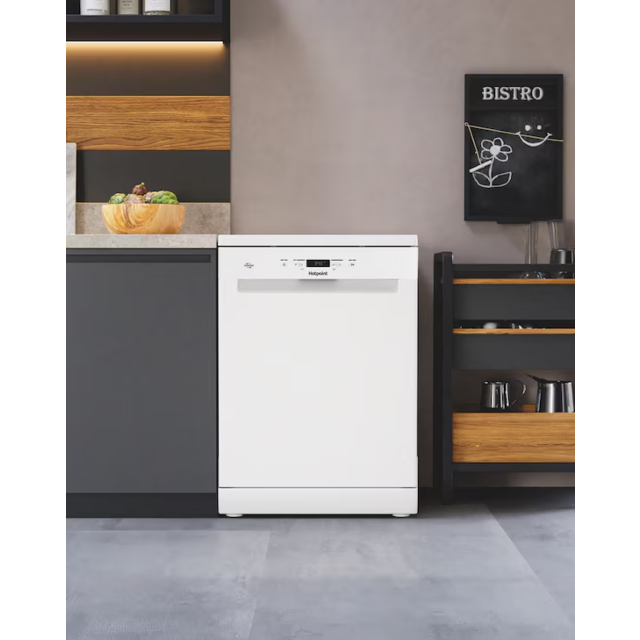 Hotpoint HP2FFC14BN6WUK Dishwasher with ActiveDry - White - 14 Place Settings 