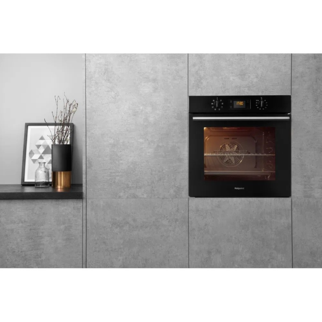 Hotpoint SA2540HBL 60Cm Single Oven