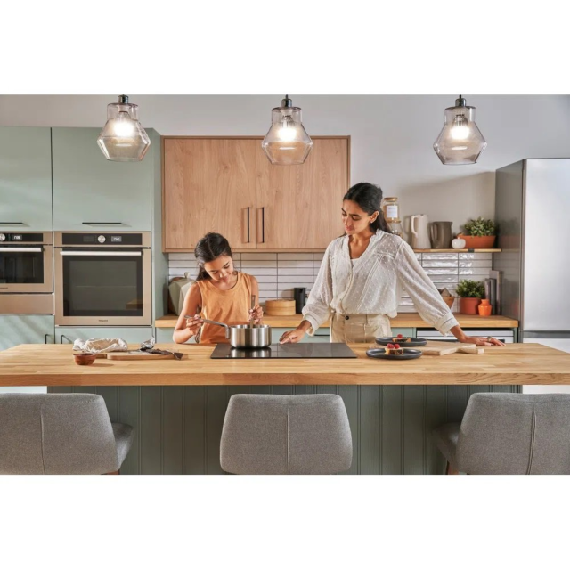 Hotpoint TQ1460SNE 60cm Frameless Touch Control Induction hob - Black