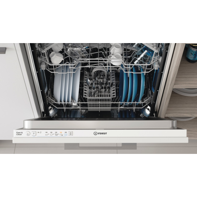 Indesit D2IHL326UK Full Size Dishwasher - White- 14 Place Settings White