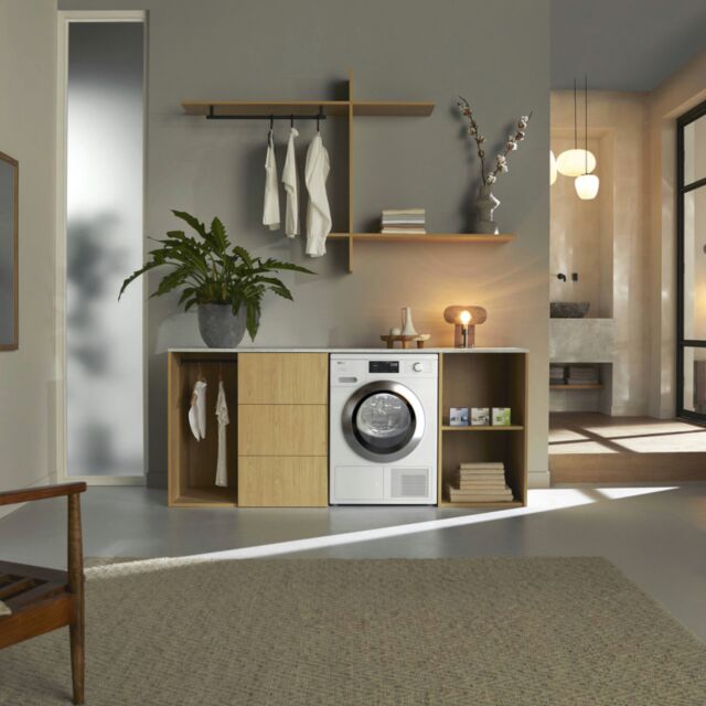 Miele TEH785WP Freestanding Heat Pump Tumble Dryer - White