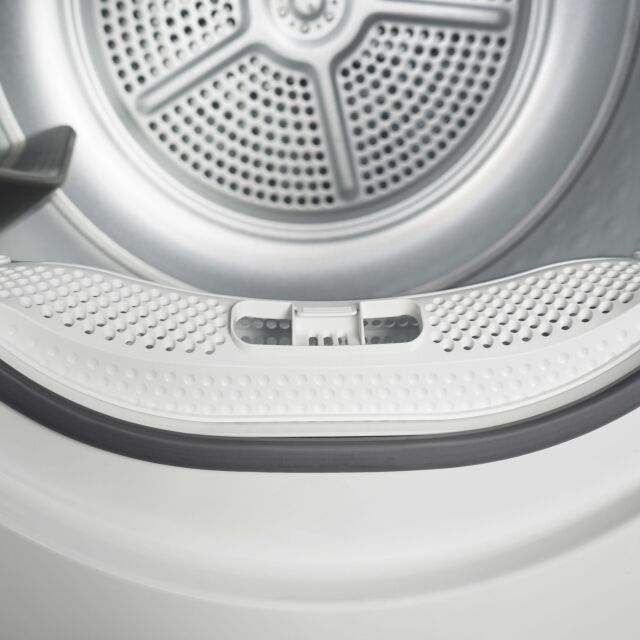 Montpellier MHP8SDW 8kg Heat Pump Dryer White 