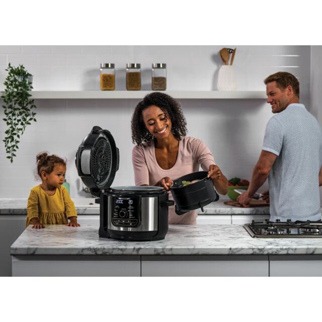 Ninja Foodi OP500UK 7.5L 9-in-1 Multi Pressure Cooker and Air Fryer