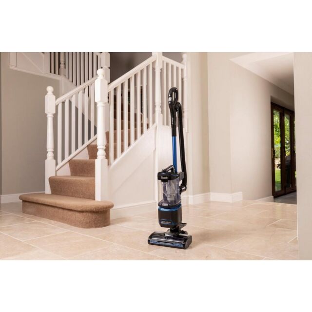 Shark NV602UK Lift-Away Upright Vacuum Cleaner - Blue