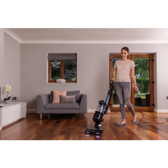 Shark NV602UK Lift-Away Upright Vacuum Cleaner - Blue