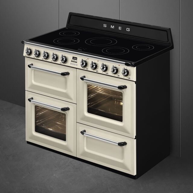 Smeg TR4110IP2 110cm Electric Rangecooker with Triple Oven and Induction Hob - Cream
