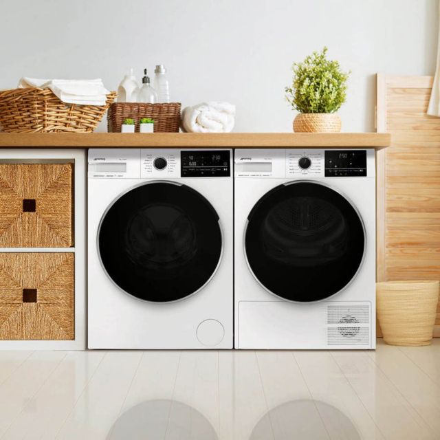 Smeg WNP96SLAAUK 9kg 1600 spin Washing Machine - White